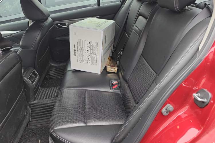 Used Infiniti Q50L 2018 2.0T Elite Sport Version China V Standard Left Rear Seat