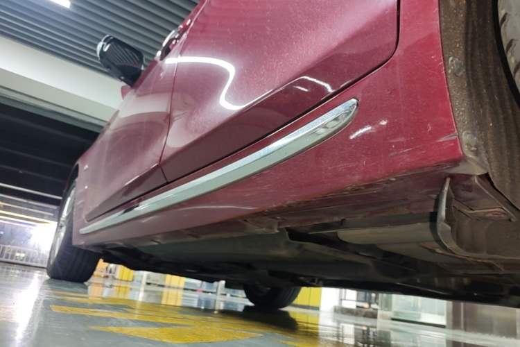 Used Infiniti Q50L 2018 2.0T Enjoyment Version China VI Standard Left Side Sill