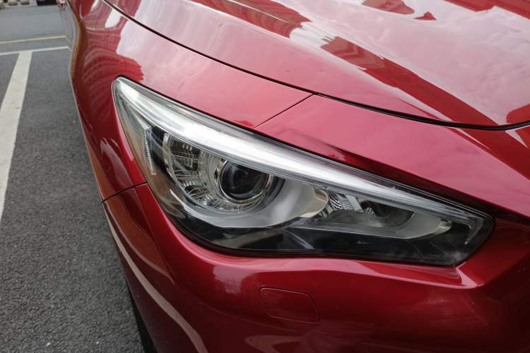 Used Infiniti Q50L 2018 2.0T Enjoyment Edition China V standard Right Front Headlight