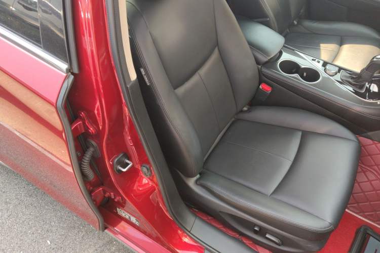 Used Infiniti Q50L 2018 2.0T Comfort Edition China VI Standard Right Front Seat