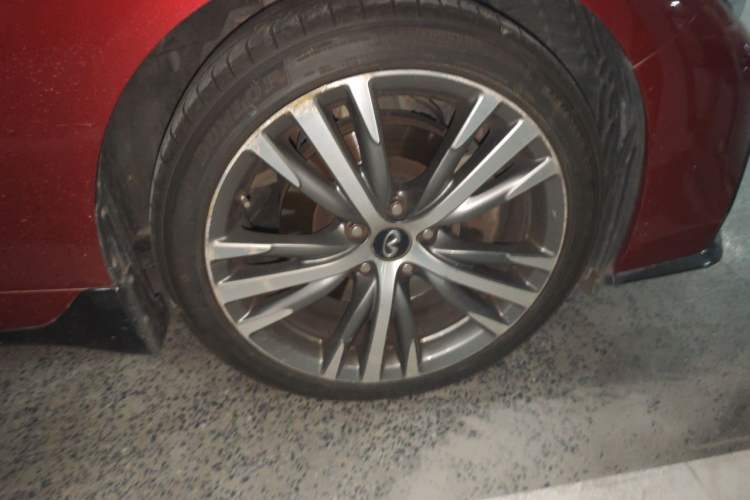 Used Infiniti Q50L 2018 2.0T Elite Sport Version China V Standard Right Front Wheel Hub