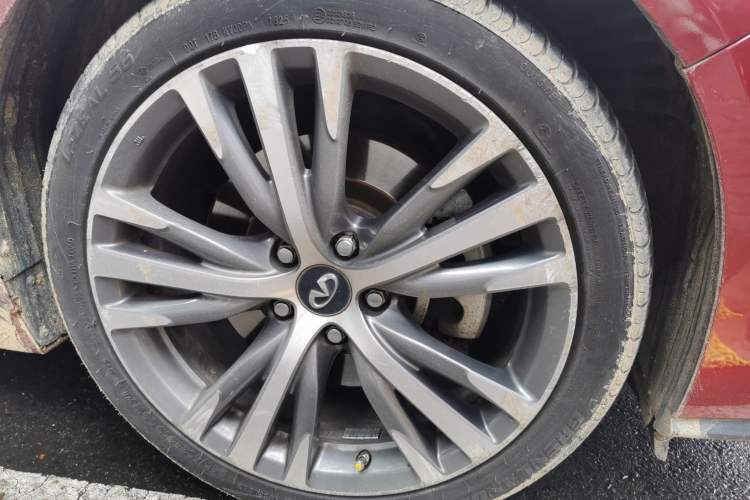 Used Infiniti Q50L 2018 2.0T Elite Sport Version China V Standard Right Front Wheel Hub