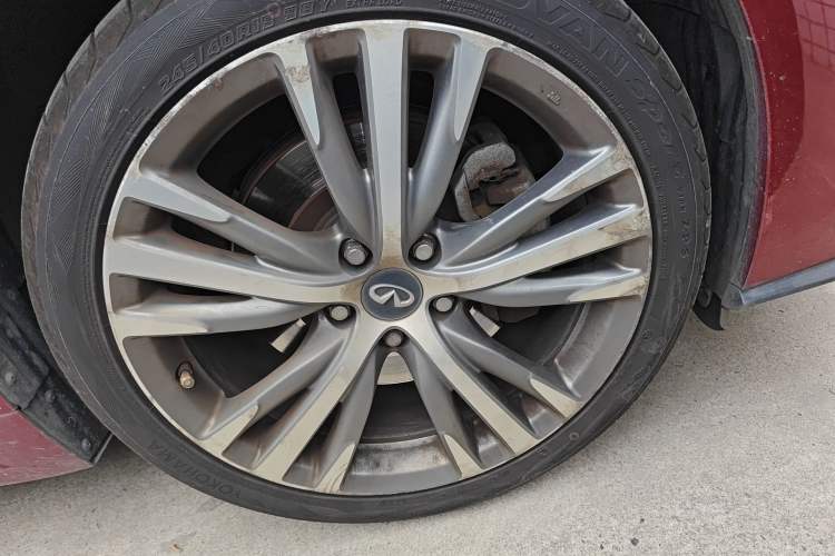 Used Infiniti Q50L 2018 2.0T Elite Sport Version China V Standard Right Front Wheel Hub