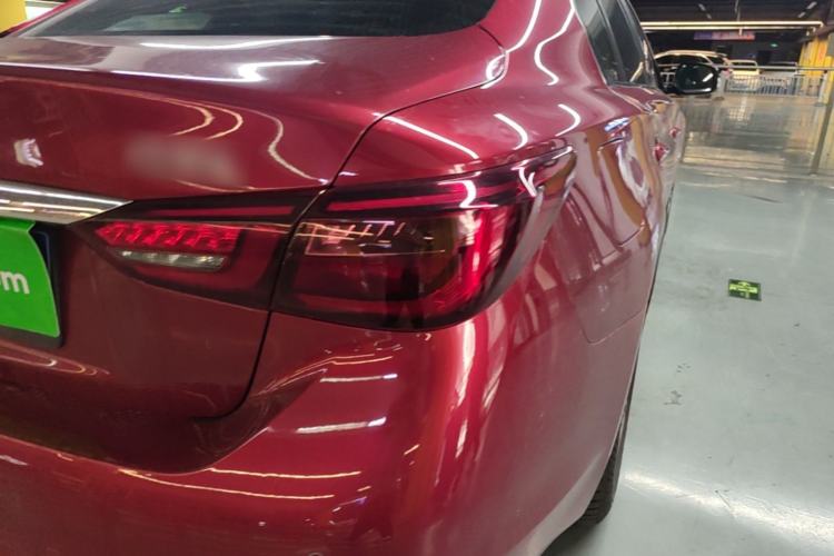 Used Infiniti Q50L 2018 2.0T Enjoyment Version China VI Standard Right Rear Taillight