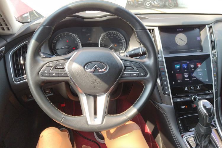 Used Infiniti Q50L 2018 2.0T Comfort Edition China VI Standard Steering Wheel