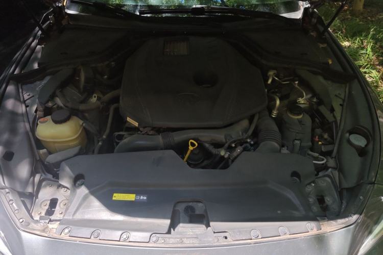 Used Infiniti Q50L 2018 2.0T Comfort Edition China V Standard Engine Bay