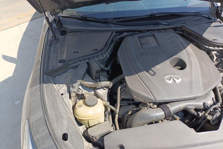 Used Infiniti Q50L 2018 2.0T Enjoyment Version China V Standard Engine Bay Right