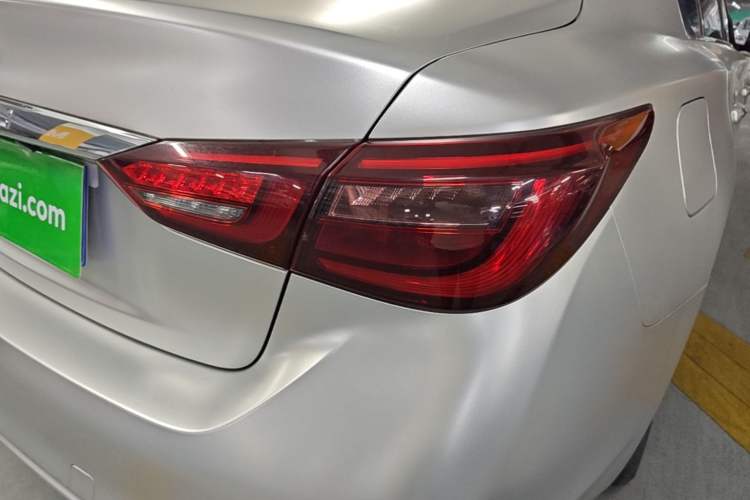 Used Infiniti Q50L 2018 2.0T Enjoyment Version China VI Standard Exterior 3