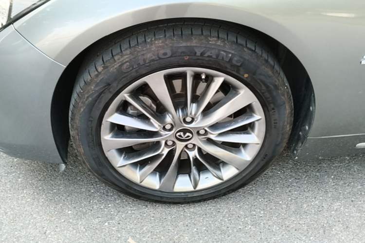 Used Infiniti Q50L 2018 2.0T Enjoyment Version China VI Standard Exterior 4