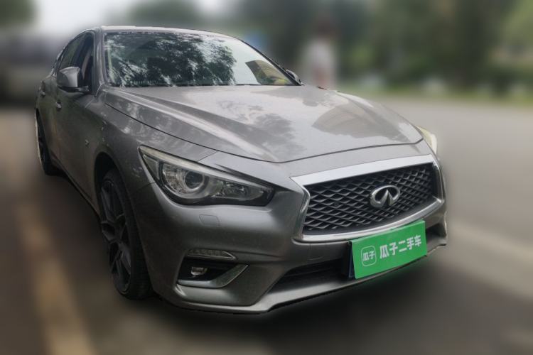 Used Infiniti Q50L 2018 2.0T Enjoyment Version China VI Standard Front Right 45 Deg