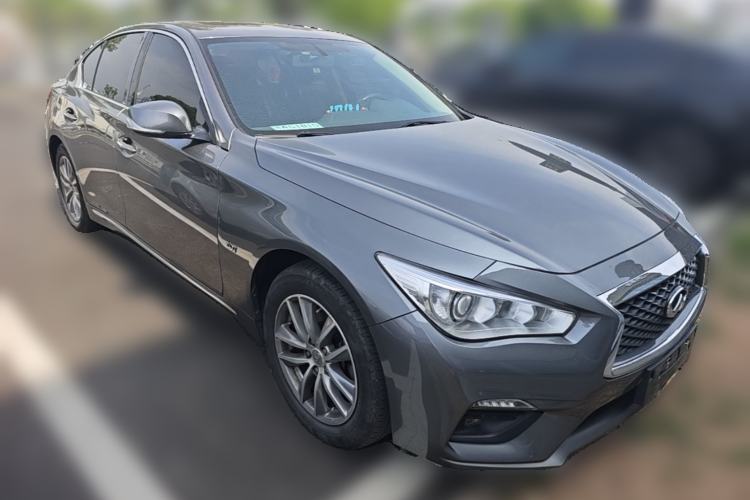 Used Infiniti Q50L 2018 2.0T Comfort Edition China VI Standard Front Right 45 Deg