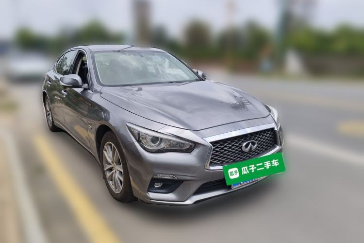 Used Infiniti Q50L 2018 2.0T Comfort Edition China VI Standard Front Right 45 Deg