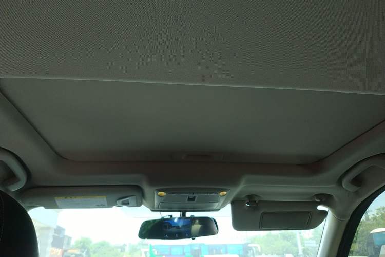 Used Infiniti Q50L 2018 2.0T Enjoyment Version China VI Standard Headliner