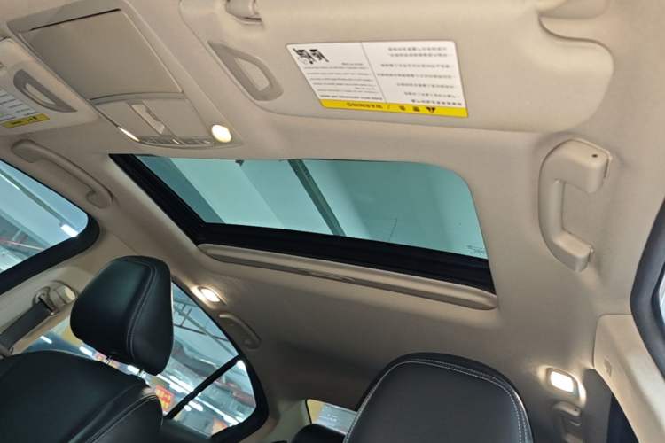 Used Infiniti Q50L 2018 2.0T Enjoyment Version China VI Standard Headliner