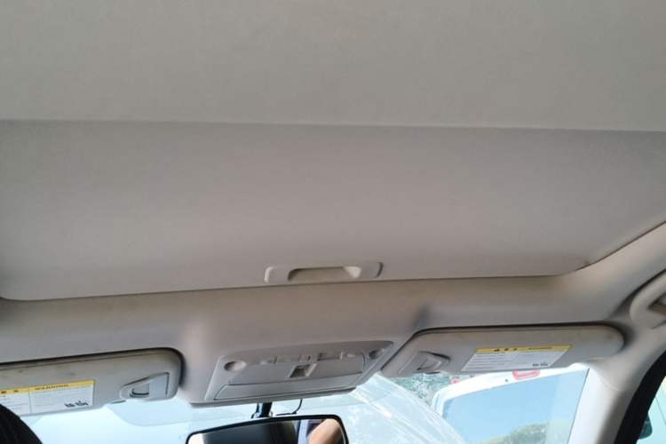 Used Infiniti Q50L 2018 2.0T Enjoyment Version China VI Standard Headliner