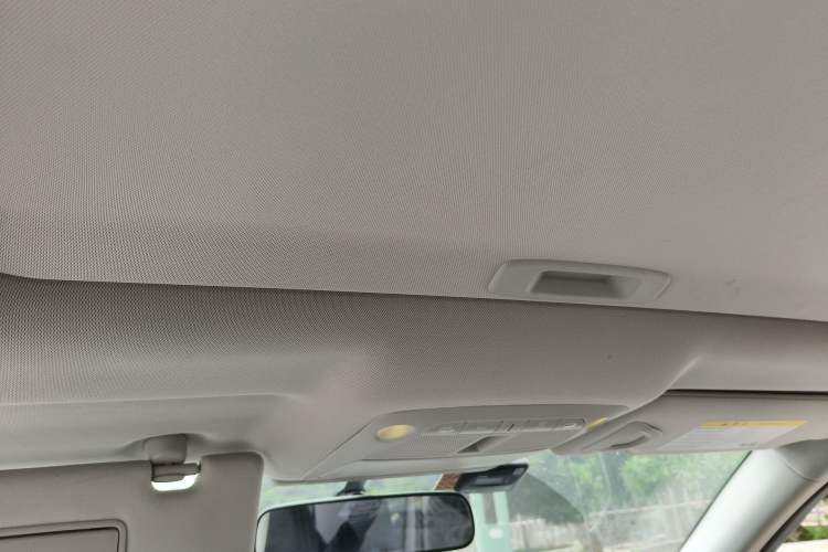 Used Infiniti Q50L 2018 2.0T Comfort Edition China VI Standard Headliner