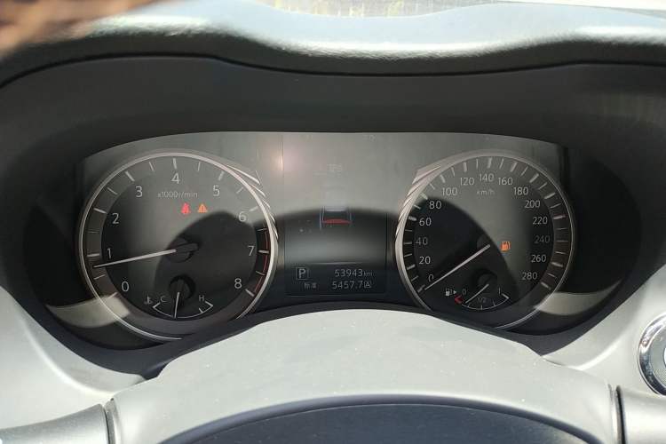 Used Infiniti Q50L 2018 2.0T Enjoyment Version China VI Standard Instrument Cluster