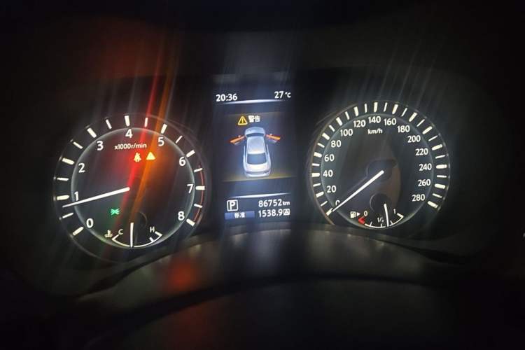Used Infiniti Q50L 2018 2.0T Comfort Edition China VI Standard Instrument Cluster