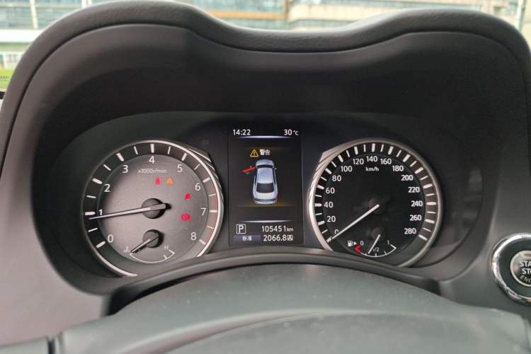 Used Infiniti Q50L 2018 2.0T Enjoyment Version China VI Standard Instrument Cluster