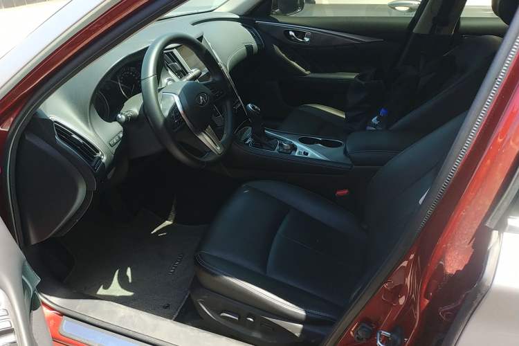 Used Infiniti Q50L 2018 2.0T Enjoyment Version China VI Standard Left Front Seat