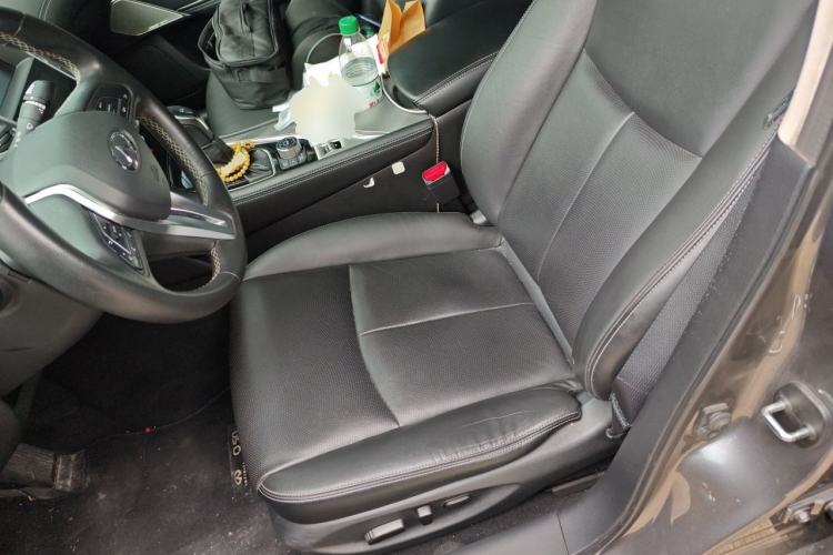 Used Infiniti Q50L 2018 2.0T Enjoyment Version China VI Standard Left Front Seat