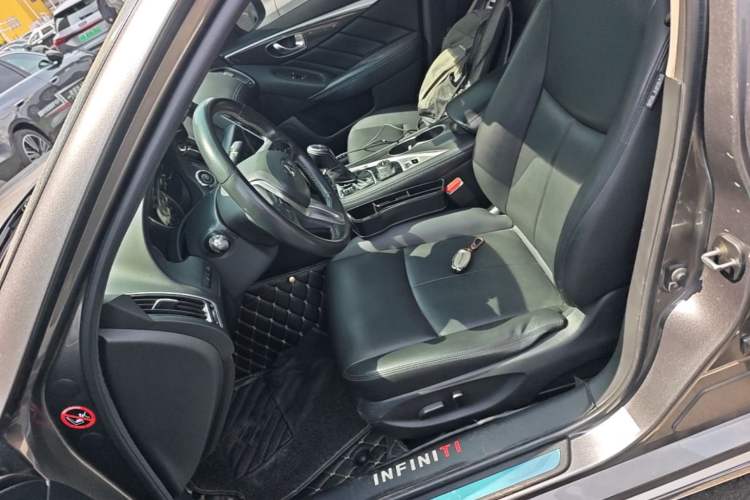 Used Infiniti Q50L 2018 2.0T Comfort Edition China VI Standard Left Front Seat