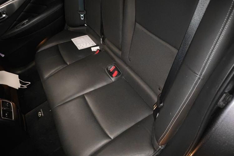 Used Infiniti Q50L 2018 2.0T Enjoyment Version China V Standard Left Rear Seat