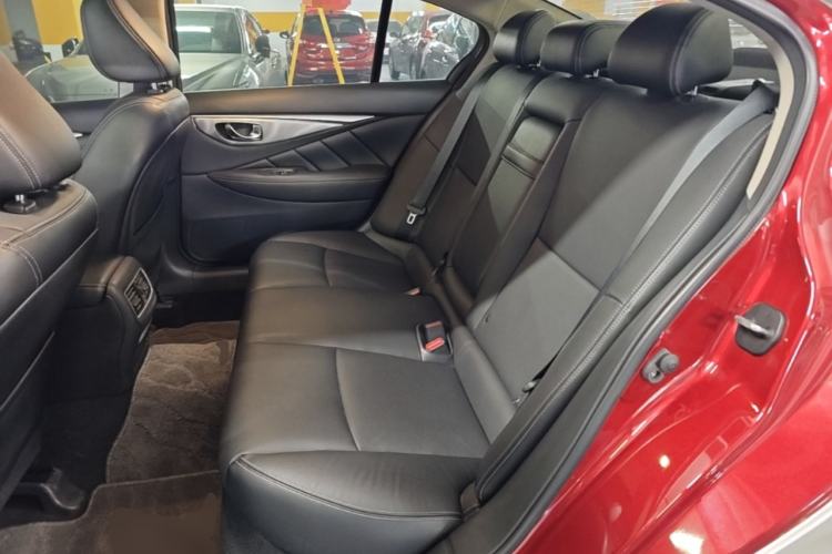 Used Infiniti Q50L 2018 2.0T Enjoyment Version China VI Standard Left Rear Seat