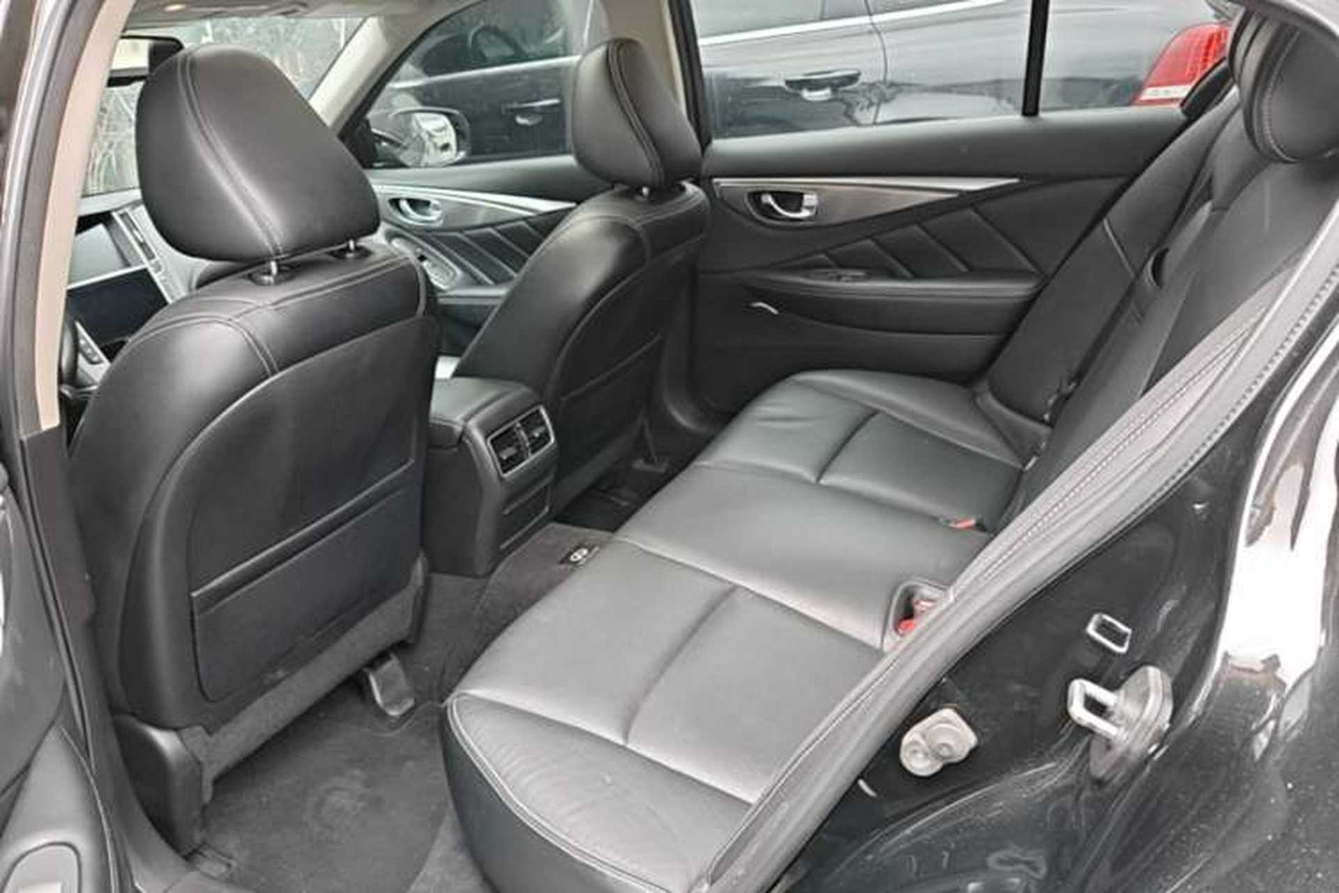 Used Infiniti Q50L 2018 2.0T Enjoyment Version China V Standard Left Rear Seat