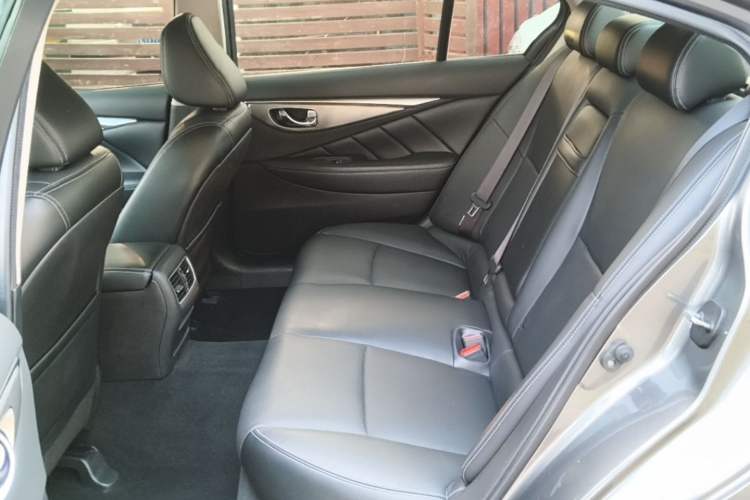 Used Infiniti Q50L 2018 2.0T Enjoyment Version China VI Standard Left Rear Seat
