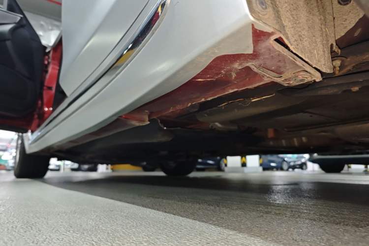Used Infiniti Q50L 2018 2.0T Enjoyment Version China VI Standard Left Side Sill