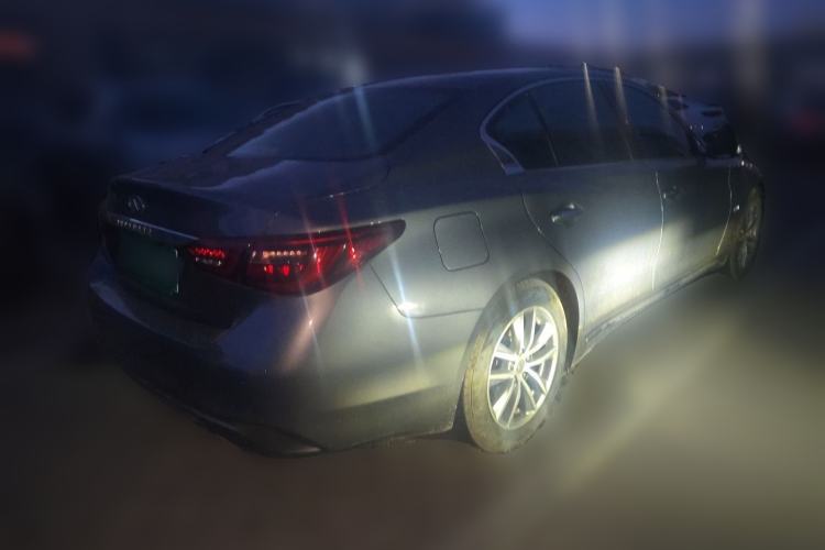 Used Infiniti Q50L 2018 2.0T Comfort Edition China VI Standard Rear Right 45 Deg