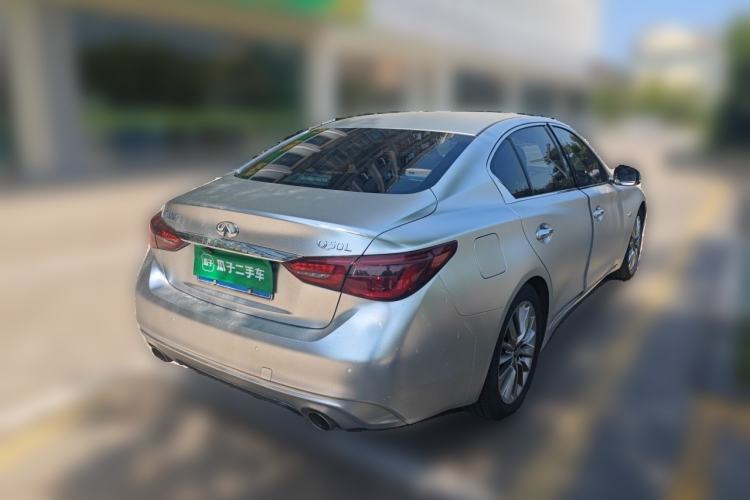 Used Infiniti Q50L 2018 2.0T Enjoyment Version China VI Standard Rear Right 45 Deg