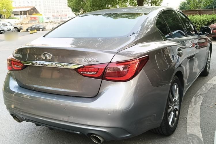Used Infiniti Q50L 2018 2.0T Enjoyment Version China VI Standard Rear Right 45 Deg