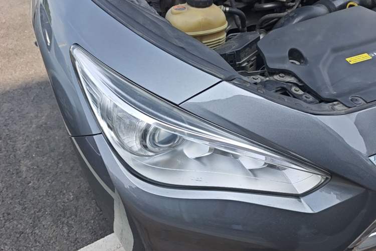 Used Infiniti Q50L 2018 2.0T Comfort Edition China VI Standard Right Front Headlight