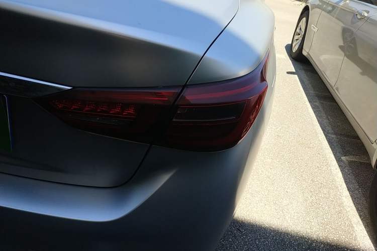 Used Infiniti Q50L 2018 2.0T Enjoyment Version China VI Standard Right Rear Taillight