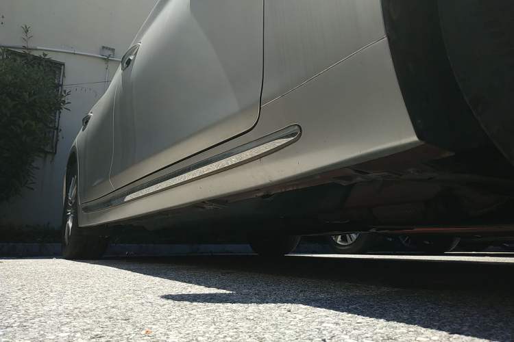 Used Infiniti Q50L 2018 2.0T Enjoyment Version China VI Standard Right Side Sill