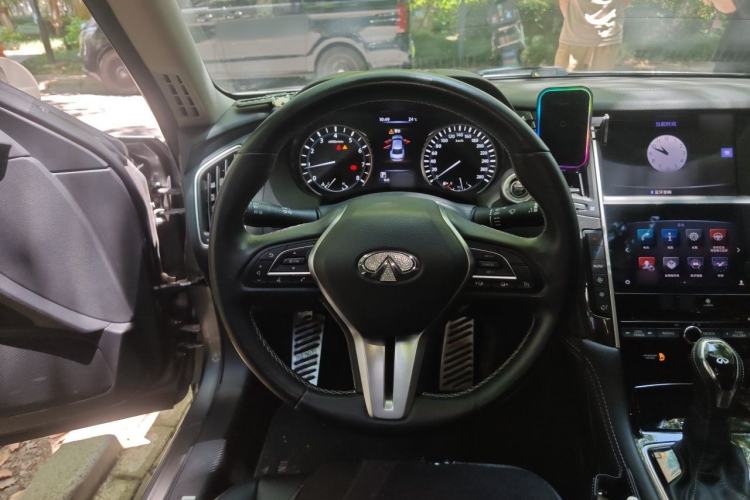 Used Infiniti Q50L 2018 2.0T Comfort Edition China V Standard Steering Wheel