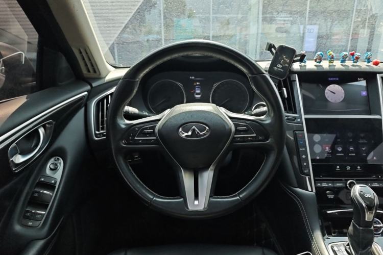 Used Infiniti Q50L 2018 2.0T Comfort Edition China VI Standard Steering Wheel
