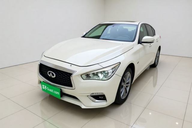 Używany Infiniti Q50L 2018 2.0T Comfort Edition China VI Standard
