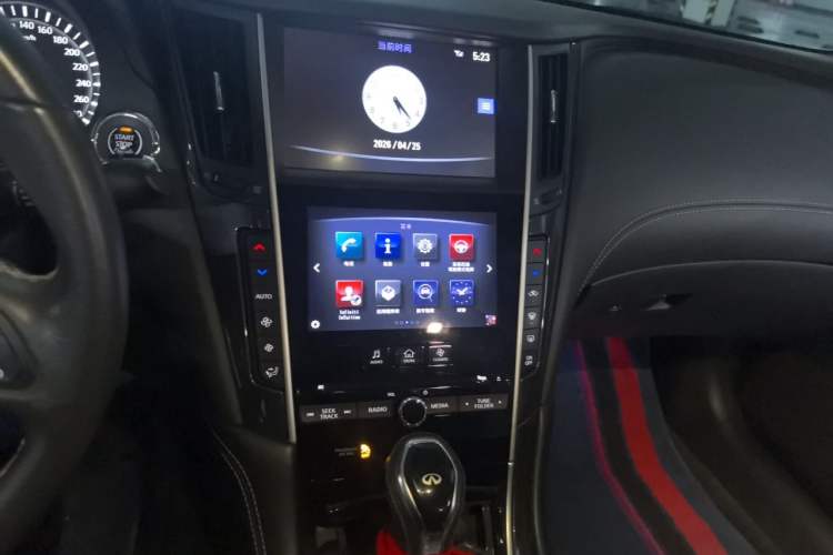 Used Infiniti Q50L 2018 2.0T Comfort Edition China VI Standard Audio And AC Panel