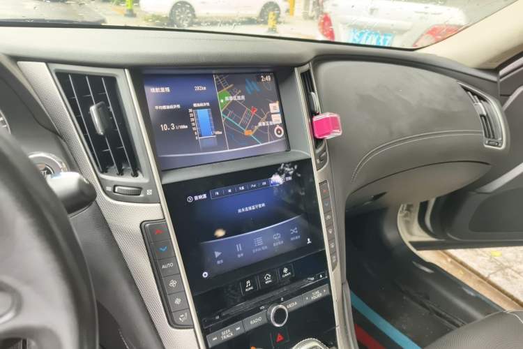 Used Infiniti Q50L 2018 2.0T Enjoyment Version China VI Standard Audio And AC Panel
