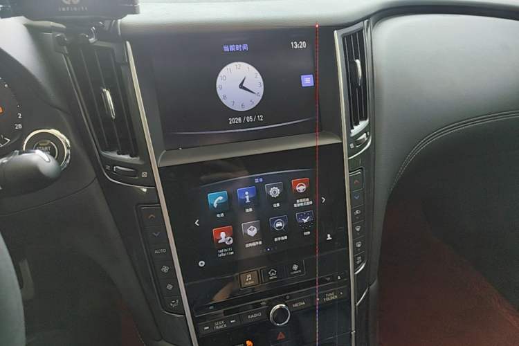 Used Infiniti Q50L 2018 2.0T Comfort Edition China VI Standard Audio And AC Panel