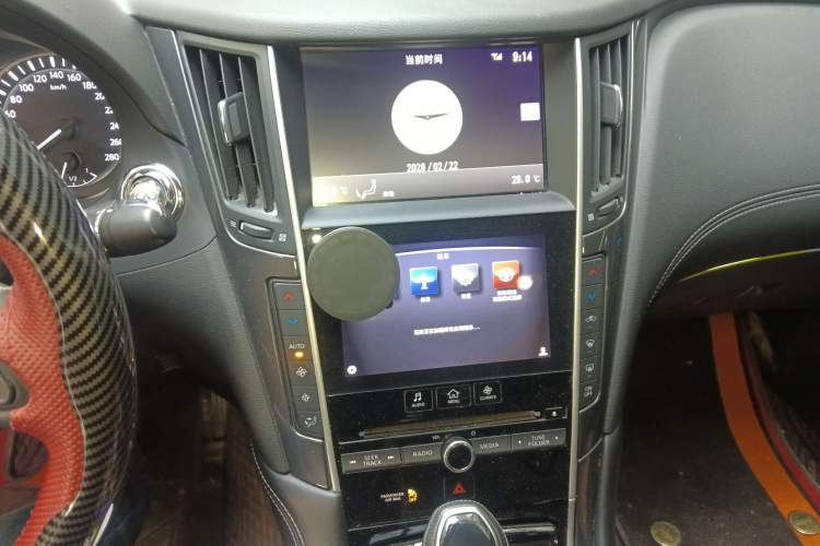 Used Infiniti Q50L 2018 2.0T Comfort Edition China VI Standard Audio And AC Panel