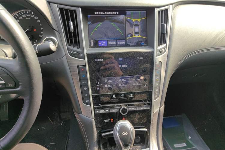 Used Infiniti Q50L 2018 2.0T Enjoyment Edition China V standard Audio And AC Panel