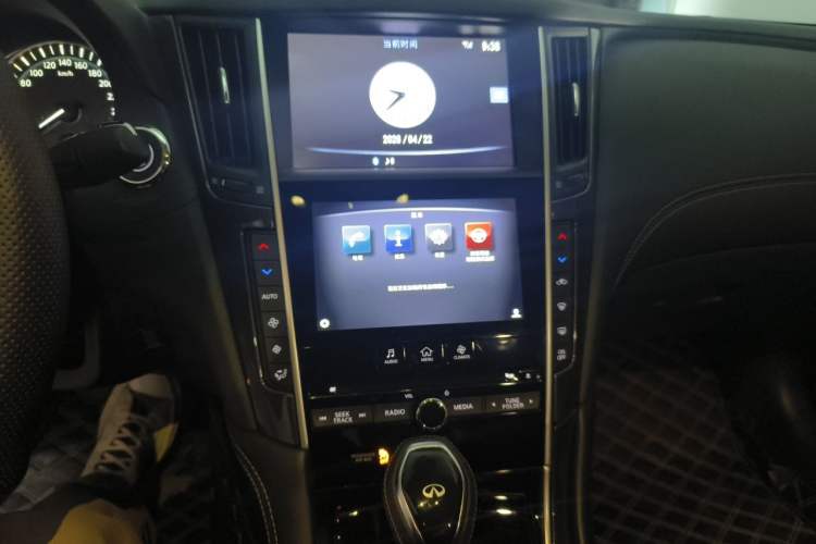 Used Infiniti Q50L 2018 2.0T Comfort Edition China VI Standard Audio And AC Panel