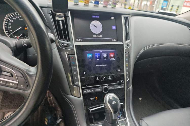 Used Infiniti Q50L 2018 2.0T Comfort Edition China VI Standard Audio And AC Panel