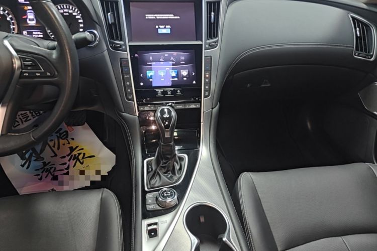Used Infiniti Q50L 2018 2.0T Enjoyment Edition China V standard Audio And AC Panel