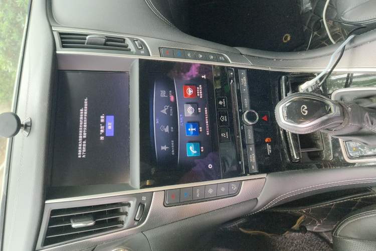 Used Infiniti Q50L 2018 2.0T Enjoyment Edition China V standard Audio And AC Panel