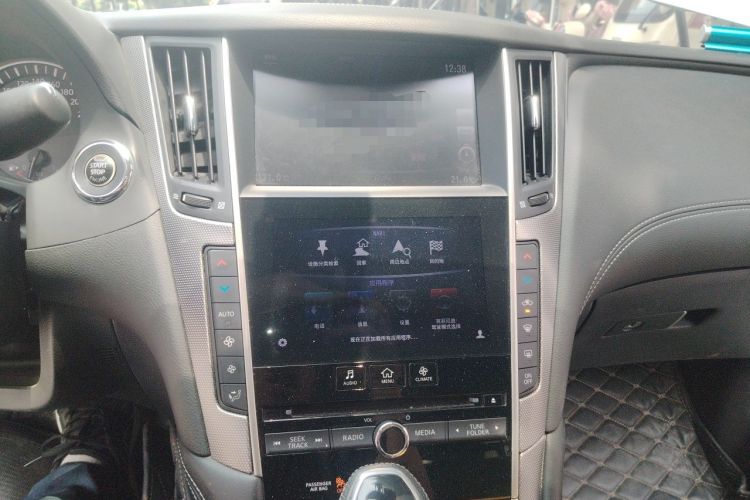 Used Infiniti Q50L 2018 2.0T Enjoyment Version China VI Standard Audio And AC Panel